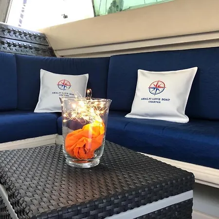 Cullati Dal Mare Deluxe-b&b On Board * Salerno