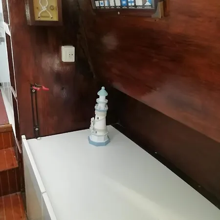 Cullati Dal Mare Deluxe-b&b On Board Salerno
