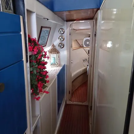 Cullati Dal Mare Deluxe-b&b On Board